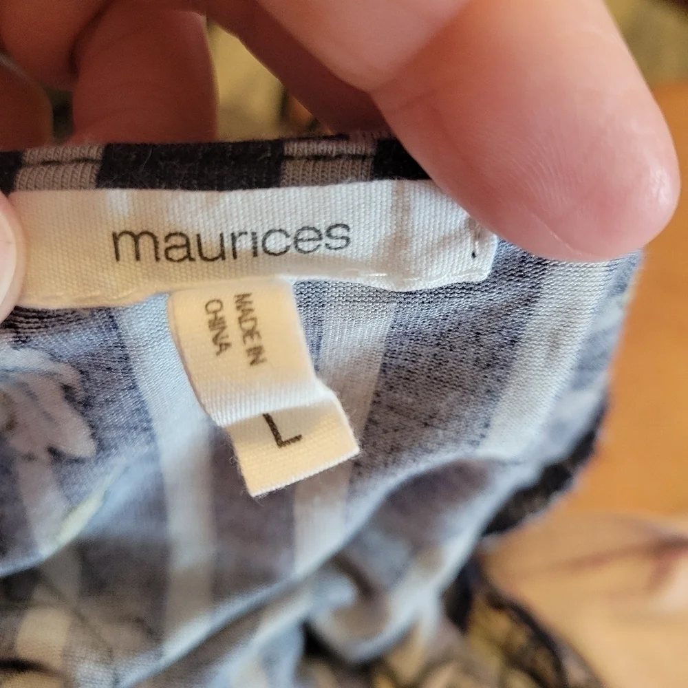 Maurices blouse size Large